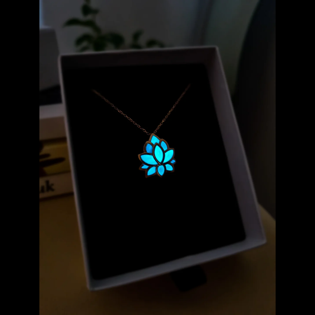 AYLORA® - GECE ZERAFETİ LOTUS KOLYE