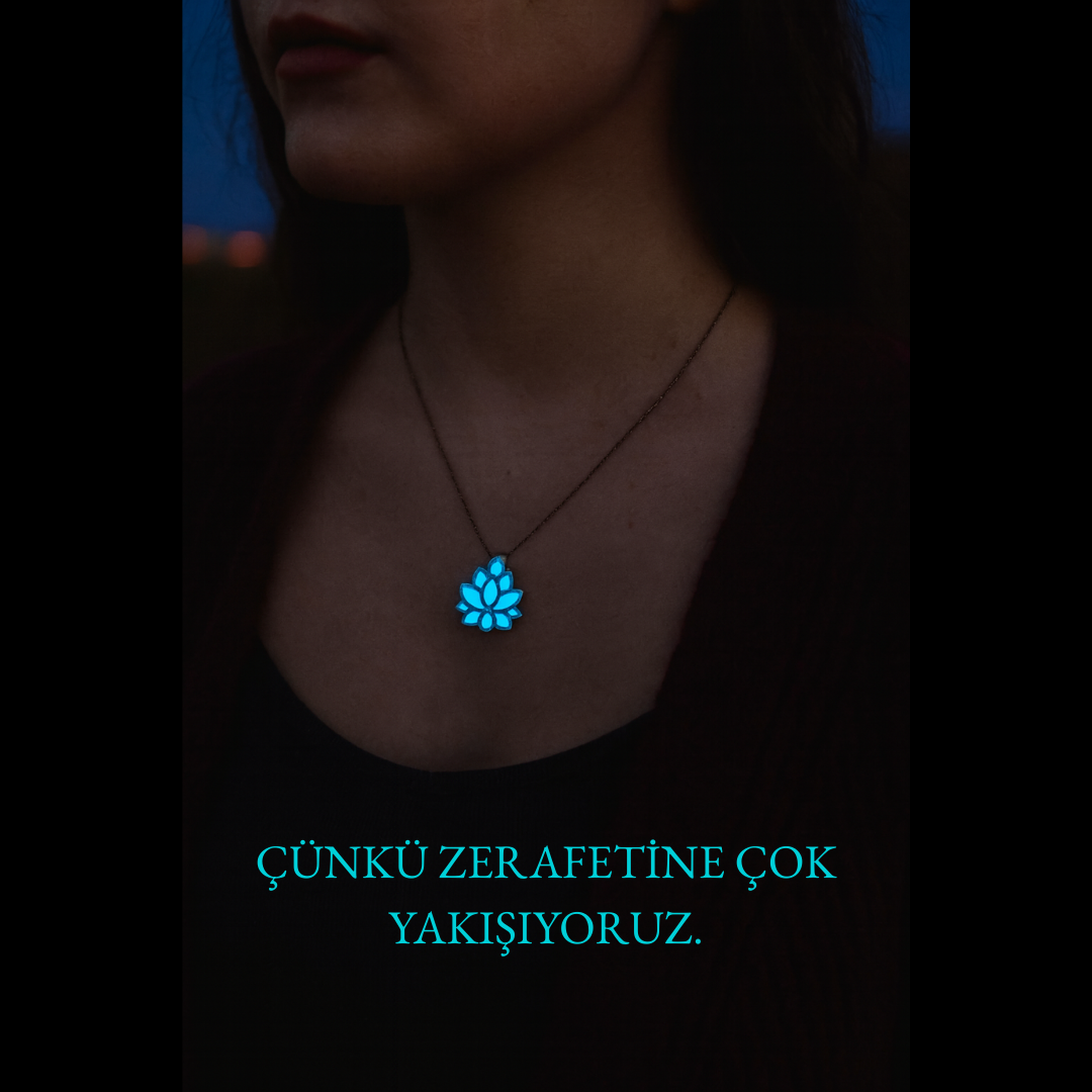AYLORA® - GECE ZERAFETİ LOTUS KOLYE
